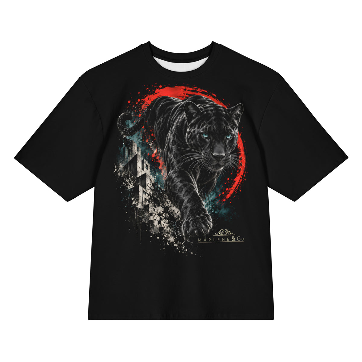 Frontal de la camiseta negra Pulso Salvaje de Marlene & Go, con felino y pinceladas rojas y azules.