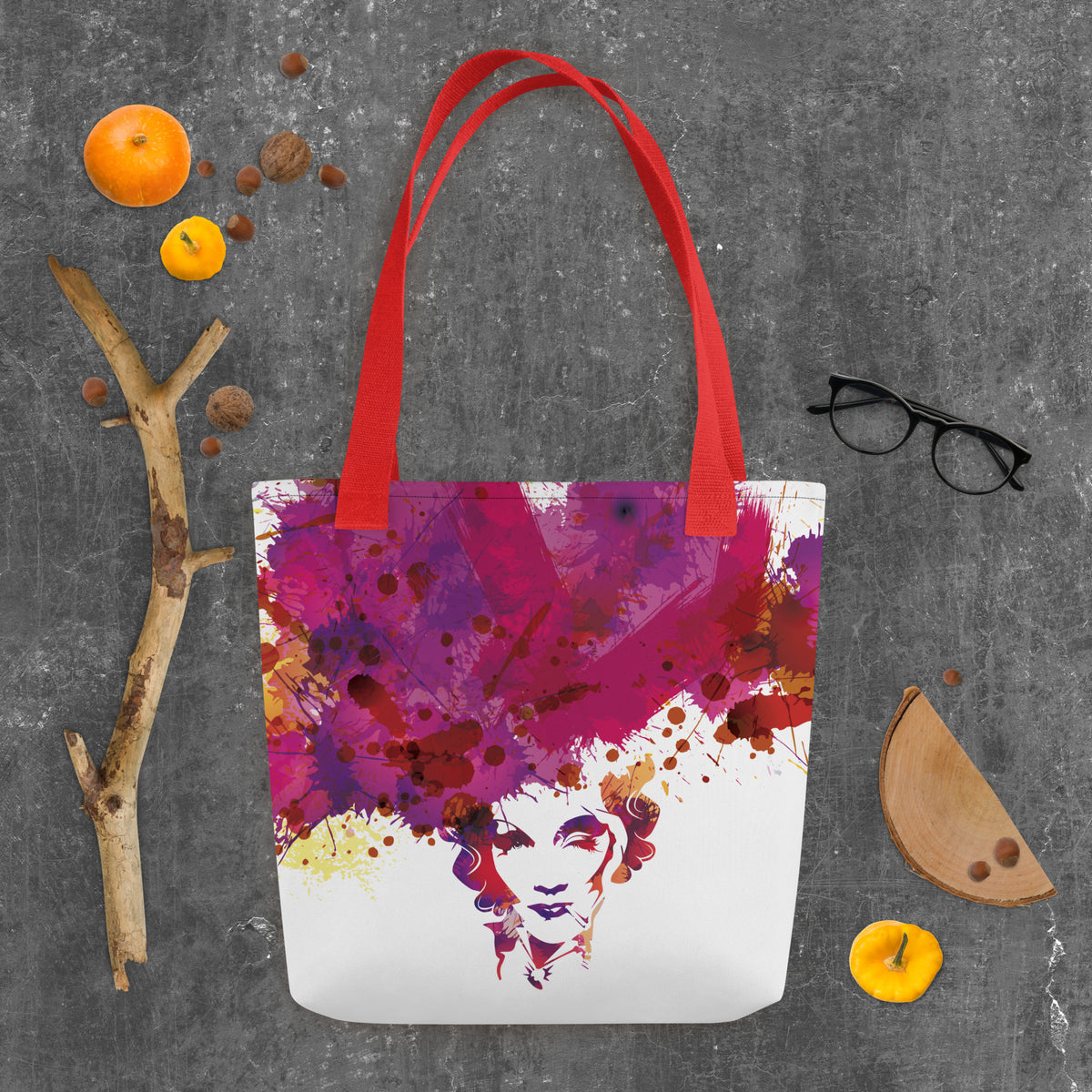 Watercolor Pop Carry: bolsa con retrato y manchas multicolor de Marlene, asas rojas, vista del estampado.