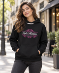 Noir Spell Marlene & Go — sudadera negra mujer en entorno urbano