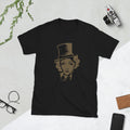 Camiseta unisex Marlene — retrato dorado — vista principal del diseño